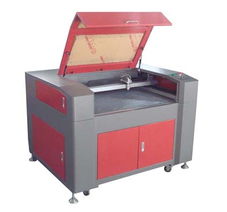 济南旭泽激光雕刻机 广告雕刻机 激光切割机 济南旭泽 刺绣激光雕刻机 刺绣激光雕刻机,广告雕刻机,木工雕刻机,激光切割机 济南旭泽电子科技