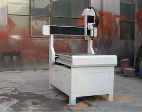 新疆广告雕刻机价格 工艺品浮雕雕刻机价格 胸牌雕刻机价格